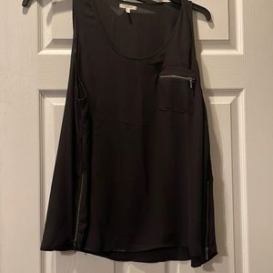 Maurice's 3 black zipper tank
